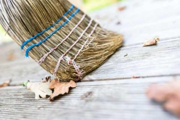 outdoor broom